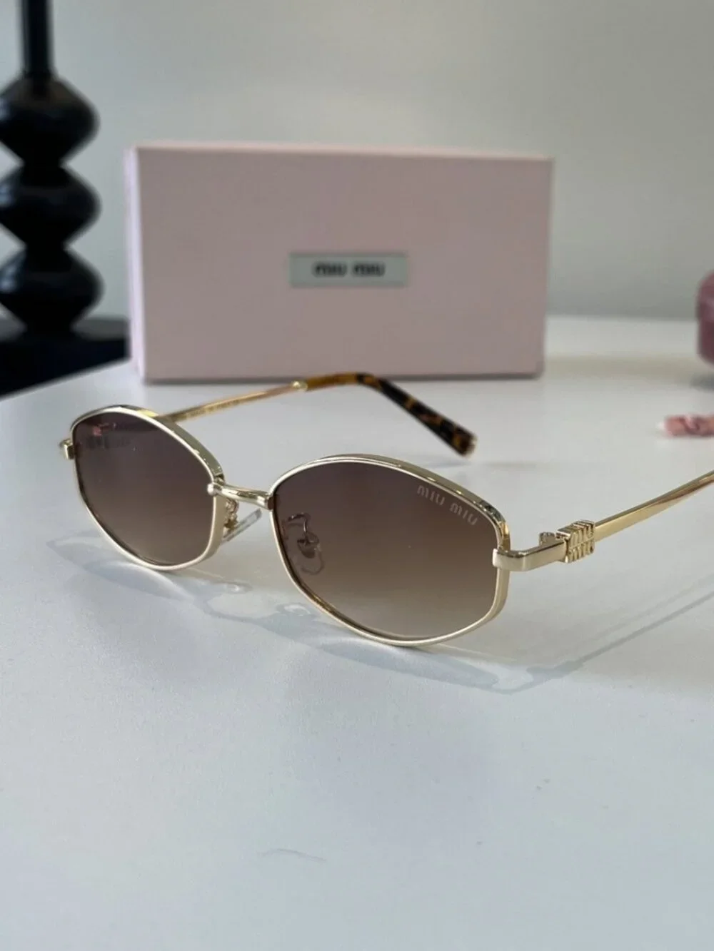 🥰Miu Miu🥰 Cat-Eye Sunglasses with Thin Frames